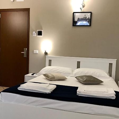 B&B Luminari Рим Екстериор снимка