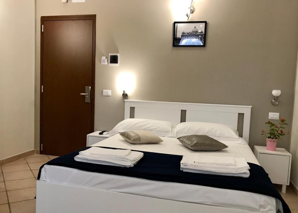 B&B Luminari Рим Екстериор снимка